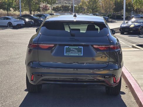 New 2026 Jaguar F-PACE R-Dynamic S image 6