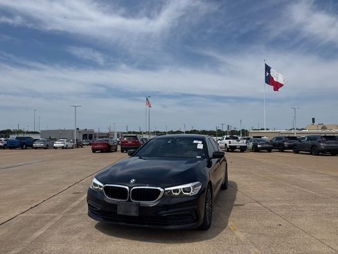 Used 2019 BMW 530i w/ Premium Package RWD image 7