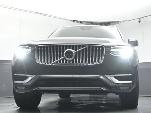 Used 2023 Volvo XC90 B6 Ultimate w/ Protection Package Premier AWD/4WD image 36