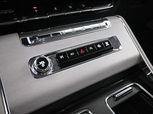 Used 2025 Lincoln Aviator Reserve w/ Equipment Group 201A AWD/4WD image 22