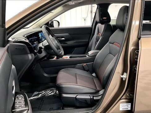 New 2026 Nissan Kicks SR w/ SR Premium Package AWD/4WD image 10