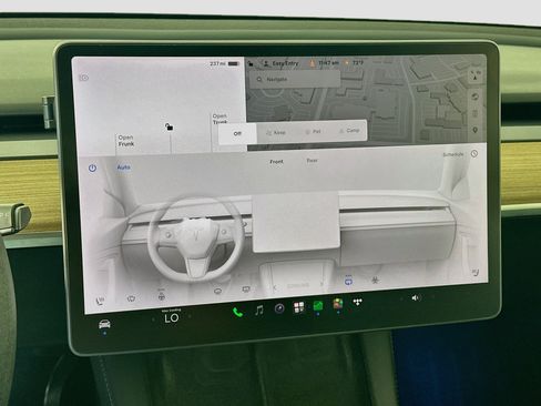Used 2022 Tesla Model Y Long Range AWD/4WD image 23