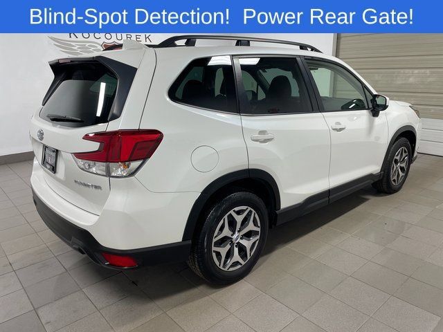 Used 2023 Subaru Forester Premium AWD/4WD image 6