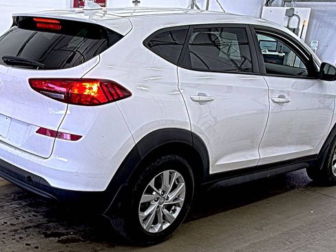 Used 2021 Hyundai Tucson SE FWD image 2