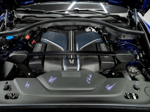 Used 2024 Rolls-Royce Cullinan Black Badge image 10