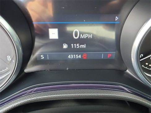 Certified 2021 Buick Encore GX Select w/ Advanced Technology Package image 29