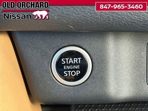 Used 2023 Nissan Rogue Platinum w/ Platinum Premium Package image 17