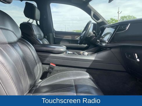 Certified 2023 Jeep Grand Wagoneer Series II image 15