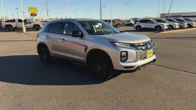Used 2026 Mitsubishi Outlander Sport LE AWD/4WD image 2