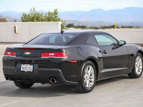 Used 2015 Chevrolet Camaro LS RWD image 5