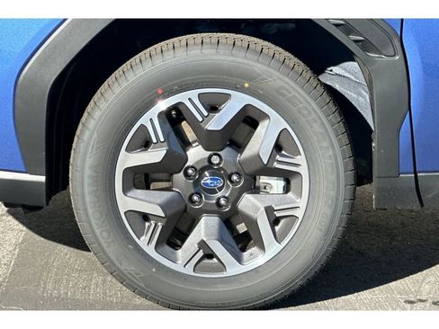 Used 2026 Subaru Forester Premium AWD/4WD image 25