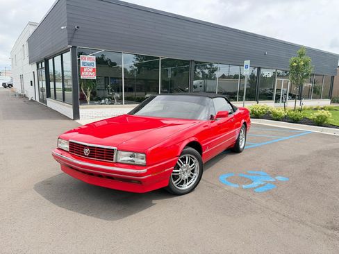 Used 1992 Cadillac Allante FWD image 1