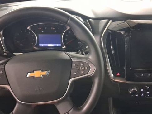 Used 2023 Chevrolet Traverse LT AWD/4WD image 15