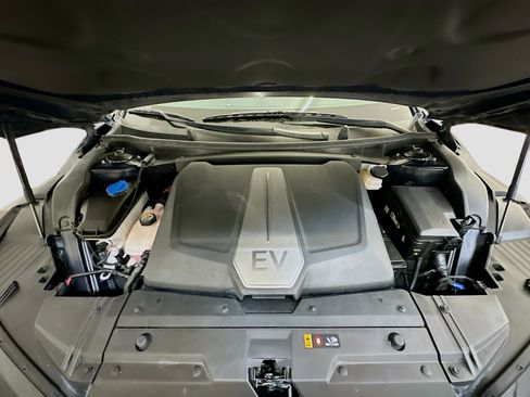 Used 2022 Kia EV6 Wind w/ Wind Technology Package AWD/4WD image 35