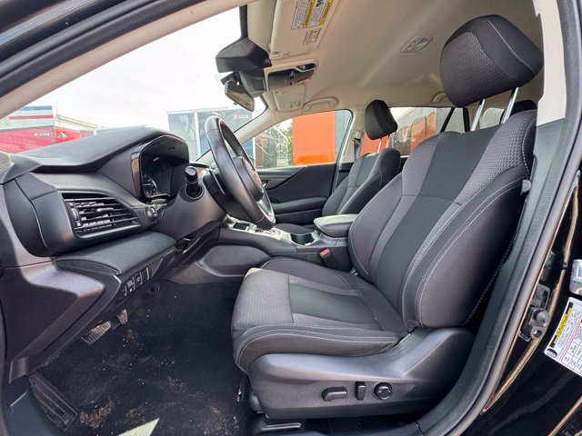 Used 2023 Subaru Outback Premium AWD/4WD image 10