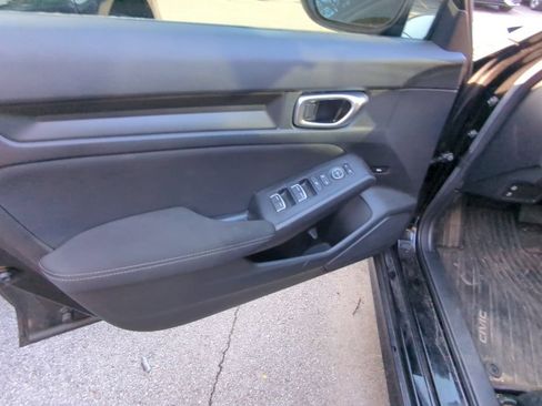 Used 2023 Honda Civic LX image 8