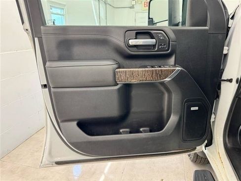 Used 2021 GMC Sierra 3500 Denali w/ Denali Ultimate Package AWD/4WD image 9