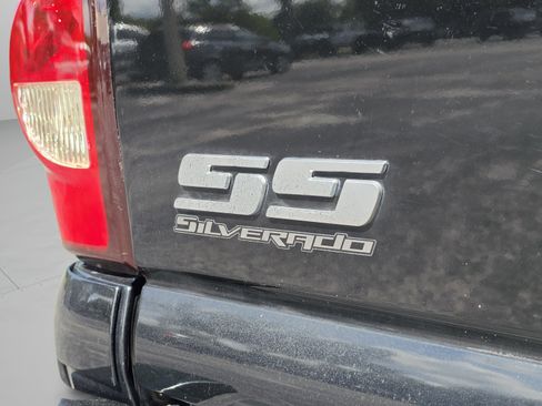 Used 2004 Chevrolet Silverado 1500 SS AWD/4WD image 30