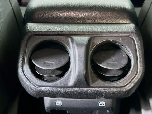 Used 2020 Jeep Wrangler Unlimited Sport S image 26