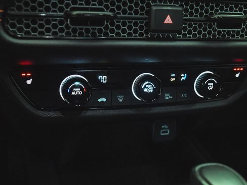 Used 2025 Honda HR-V Sport image 20