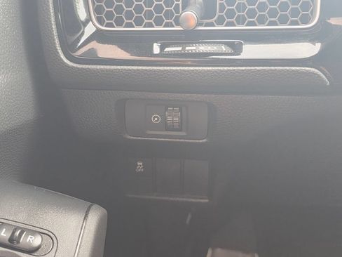 Used 2025 Honda Civic Sport image 31