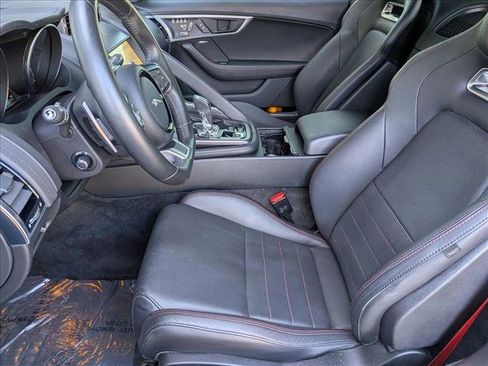 Used 2020 Jaguar F-TYPE Coupe image 17