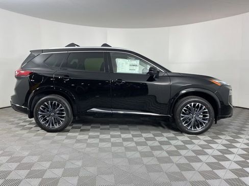 New 2026 Nissan Rogue Platinum image 11