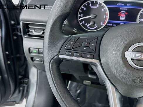 Used 2025 Nissan Sentra SV FWD image 15