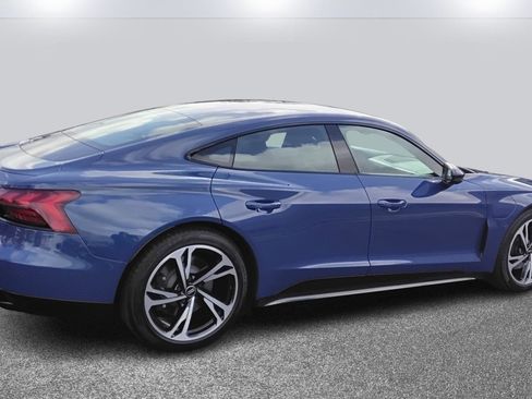 Used 2022 Audi e-tron GT Premium Plus w/ Performance Package image 4