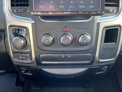 Used 2019 RAM 1500 Classic SLT image 39