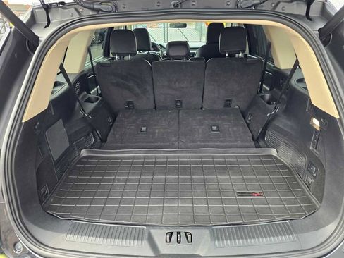 Used 2023 Lincoln Aviator AWD image 32