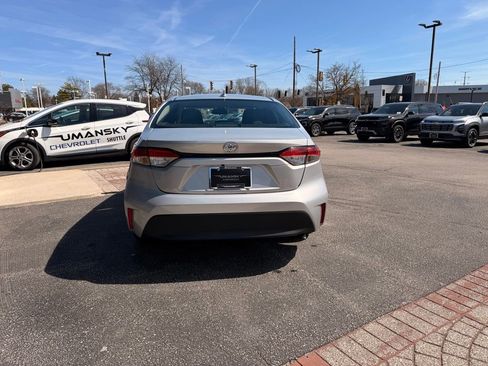 Used 2024 Toyota Corolla LE image 7