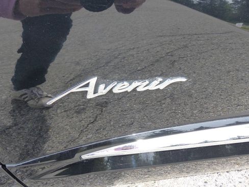 Used 2023 Buick Envision Avenir AWD/4WD image 16