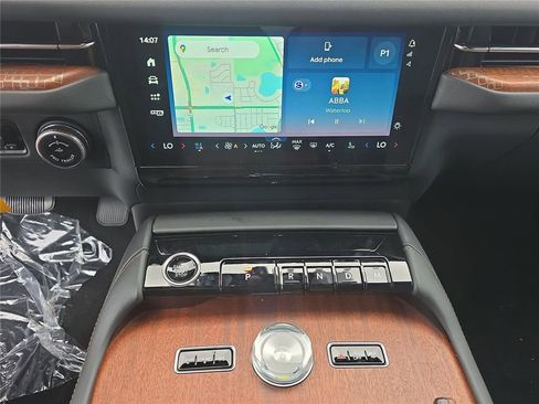 New 2025 Lincoln Navigator L Black Label image 21