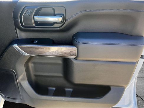 Used 2020 Chevrolet Silverado 2500 LTZ w/ LTZ Plus Package image 19