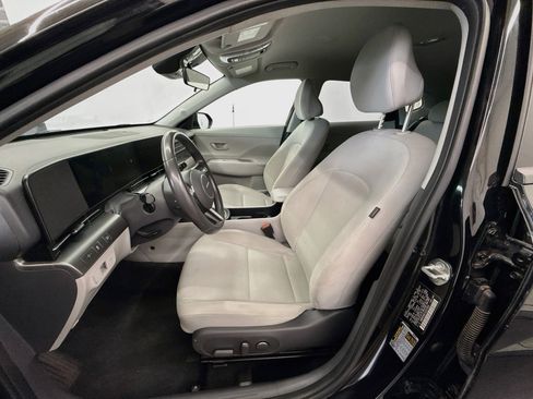 Used 2025 Hyundai Kona SEL FWD image 13