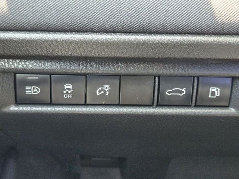 Used 2025 Toyota Camry LE FWD image 25