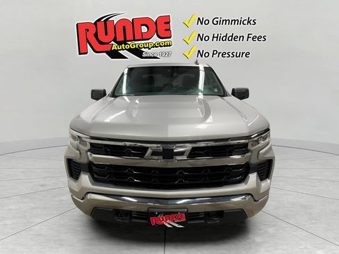 Used 2022 Chevrolet Silverado 1500 LT w/ Protection Package AWD/4WD image 8