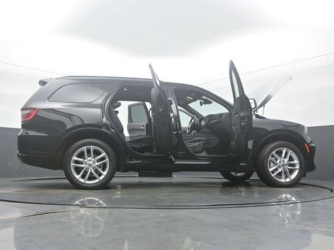Used 2023 Dodge Durango GT image 59