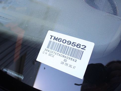Used 2012 Volkswagen Beetle 2.5 FWD image 36