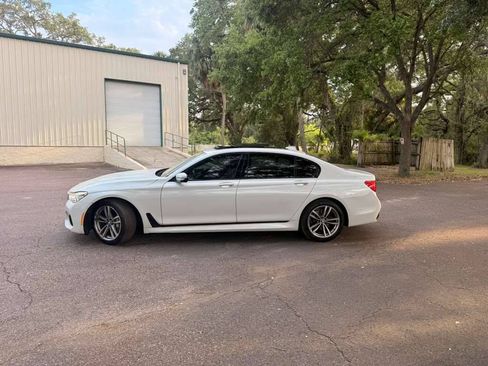 Used 2016 BMW 740i RWD image 8