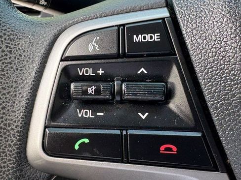 Used 2018 Hyundai Elantra SEL FWD image 27