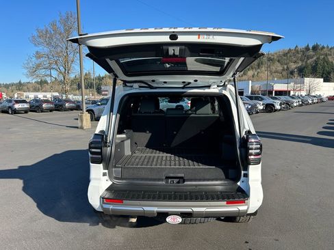 Certified 2025 Toyota 4Runner Trailhunter image 12
