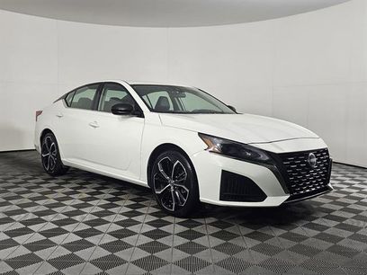 Used 2024 Nissan Altima 2.5 SR
