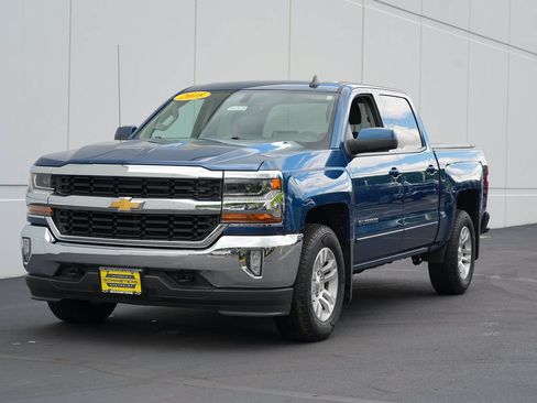 Used 2018 Chevrolet Silverado 1500 LT w/ All Star Edition AWD/4WD image 7