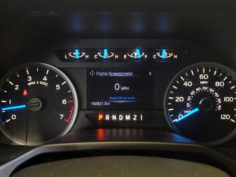 Used 2015 Ford F150 XLT w/ Equipment Group 302A Luxury AWD/4WD image 23