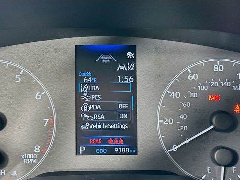 Used 2025 Toyota Corolla LE image 12