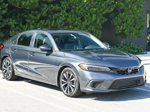 Used 2022 Honda Civic EX-L image 3