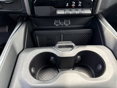 Used 2026 RAM 1500 Laramie AWD/4WD image 24