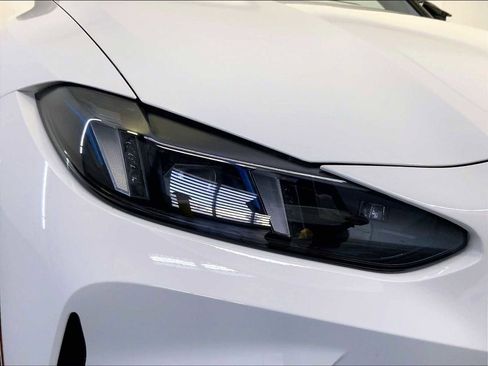 Used 2025 BMW M4 xDrive Competition w/ Executive Package image 12